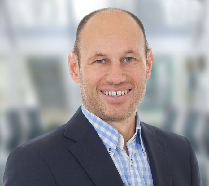 „Die Investition in unser eigenes Vertriebsnetz zahlt sich aus“, erklärt IDS-Firmeninhaber Jürgen Hartmann. (IDS Imaging Development Systems)