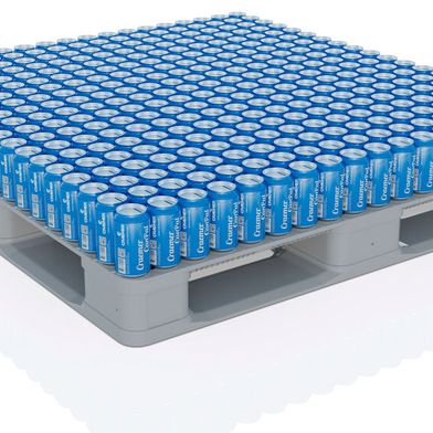 Speziell für sicheres Handhaben und wirtschaftliches Transportieren von Getränkedosen erdacht: die „CanPal“-Dosenpalette von Craemer. (Bild: Craemer)