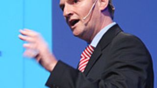Gute Argumente für den Leichtbau brachte Hans-Wolf Mattheus, Leiter MBC Innovationsmanagement und Gewichtsmanagement bei Daimler AG, auf dem „Würzburger Automobil Gipfel 2010“. (Archiv: Vogel Business Media)