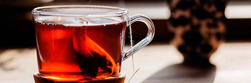 Die Ostfriesische Tee Gesellschaft Laurens Spethmann GmbH & Co. KG ist seit ihrer Gründung 1907 für ihre Tee-Produkte und die Tee-Handelsmarken Meßmer, Milford und OnnO Behrends bekannt.(Bild:  gemeinfrei© Joseph Mudra /  Pixabay)