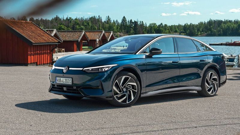 Platz eins unter den reinen Elektrofahrzeugen (BEV) im Februar 2025: VW ID.7, 2.971 Neuzulassungen. (Bild: Volkswagen)