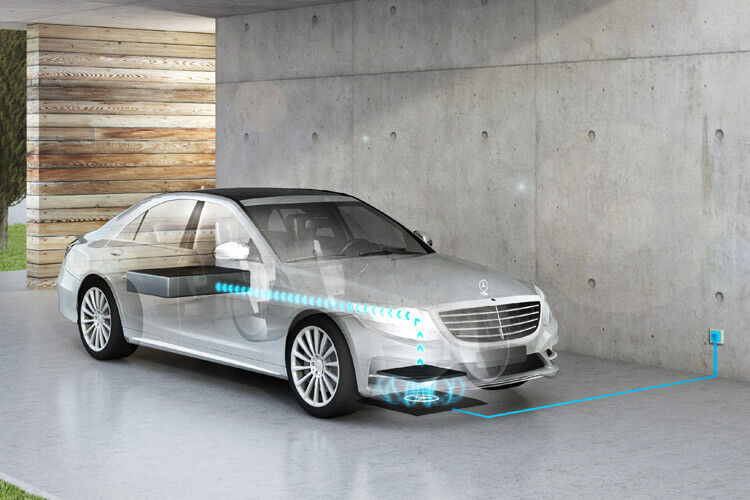 Das Laden von E-Autos und Plug-in-Hybriden soll nach dem Willen von Daimler und BMW komfortabler werden. (Foto: Daimler)