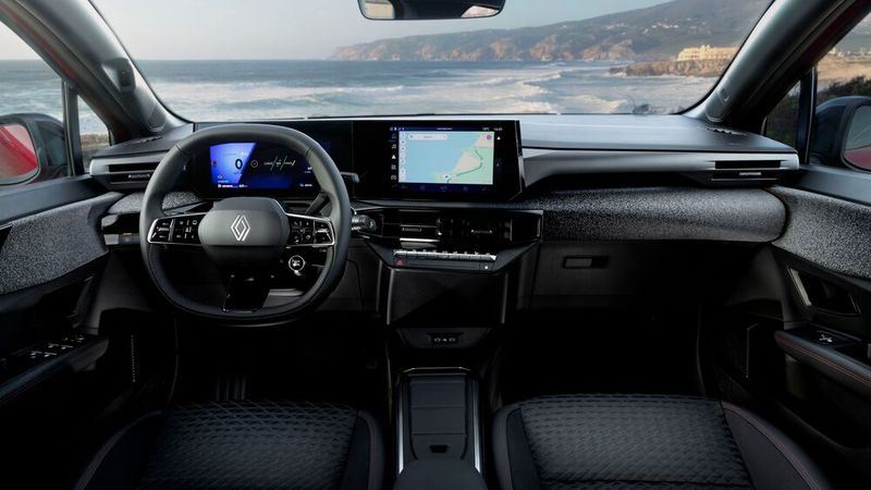 Die Bedienung des neuen Renault-Modells ist vergleichsweise einfach. (Bild: Renault)