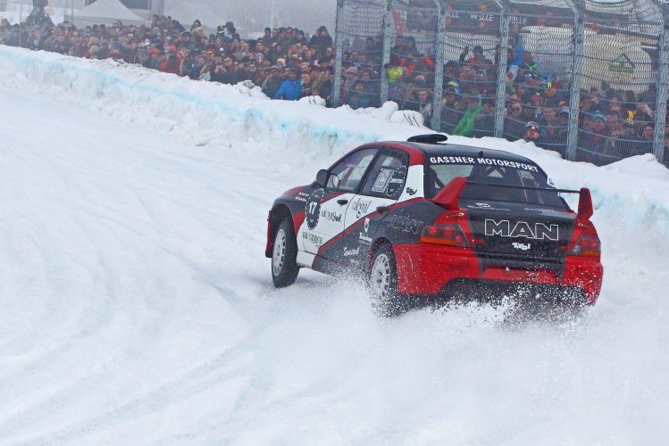 Darf auf einer klassischen Rallyeveranstaltung nicht fehlen: ein Mitsubishi Lancer Evolution. (Bild: Matthias Knödler)