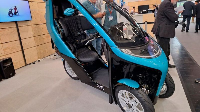 Vollelektrisch: Für den Xyte One stand der BMW-Roller C1 aus dem Jahr 2000 Pate.(Bild:  Rudolf Huber/SP-X)