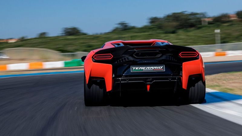 Den Antrieb übernimmt ein Hybridsystem. (Bild: Lamborghini)