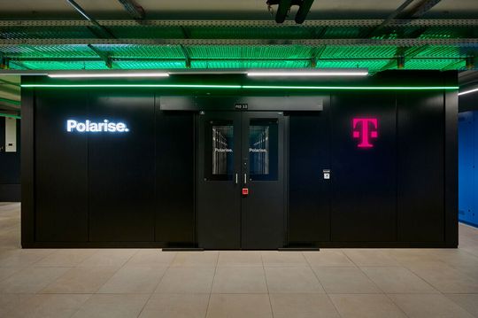 Ein „AI Pod“ von Polarise im KI-Rechenzentrum der Telekom in München(Bild:  Deutsche Telekom AG / Cindy Albrecht)