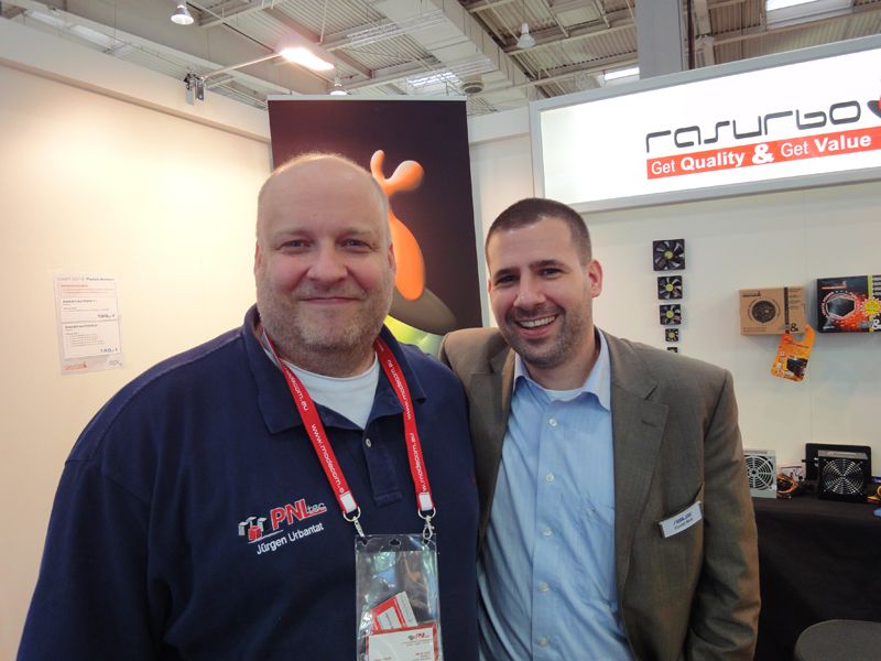 Jürgen Urbantat, PNL-Tec, und Daniel Moll, Asus (Archiv: Vogel Business Media)