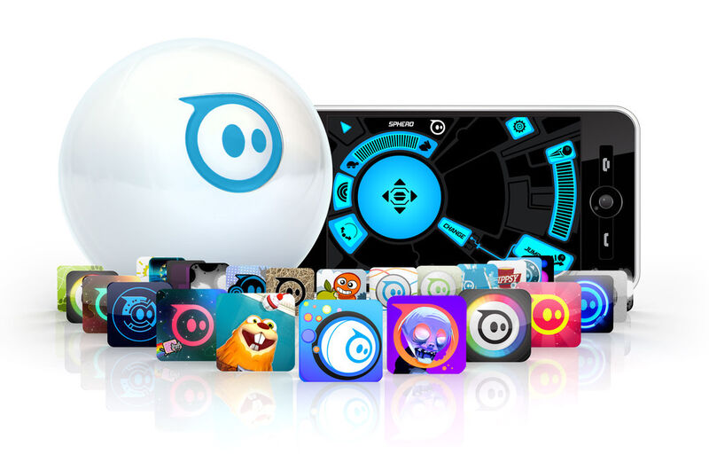 www.megagadgets.de bietet den Sphero 2.0 Roboter Ball an. Es gibt über 25 verschiedene Apps für sowohl iOS und Android. Der Sphero 2.0 ist ein über Bluetooth steuerbarer Roboter Ball. Man kann ihn durchs Wohnzimmer fegen lassen, in der Natur racen lassen oder ihn als Controller für viele verschiedene Apps nutzen. Preis: 129,95 Euro. (Bild: Press Loft)