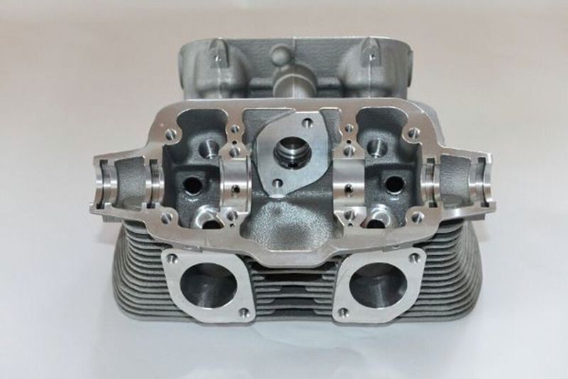 Economical reconstruction of an aluminum cylinder head with a 3D printer. (Voxeljet)