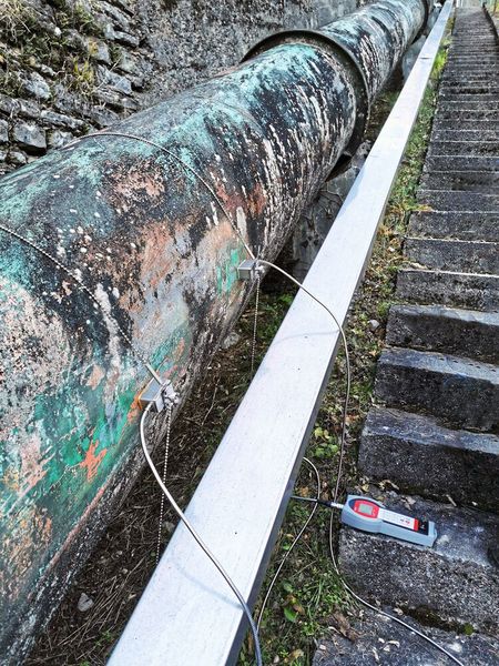 Die Ultraschalldurchflussmesslösung ermöglicht es Wasserkraftwerken in Italien, innerhalb ihrer zulässigen Entnahmegrenzen zu bleiben. (Bild: Selemark)