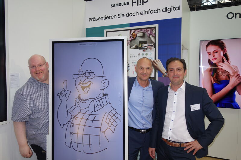 Wer von den Jungs ist wohl da gezeichnet worden! (v. l.) Jens Wege, Michael Vorberger und Thomas Spanidis, Samsung. (Bild: IT-BUSINESS)
