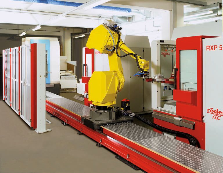 Anwender können mit den Roboterachsen ein wesentlich flexibleres Werkstückhandling realisieren und damit Fertigungs- und Logistikprozesse schneller und effizienter gestalten. (Bild: Winkel)