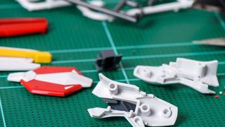 Wie die Abmusterung von Spritzgießwerkzeugen noch effektiver wird, erfahren alle diejenigen, die den Injection Molding Guide (IMG) des Systemhauses Computerkomplett nutzen, um ihren Spritzgießprozess über ein solchermaßen optimiertes Werkzeug auf noch höhere Wirtschaftlichkeit zu trimmen. (NorGal)