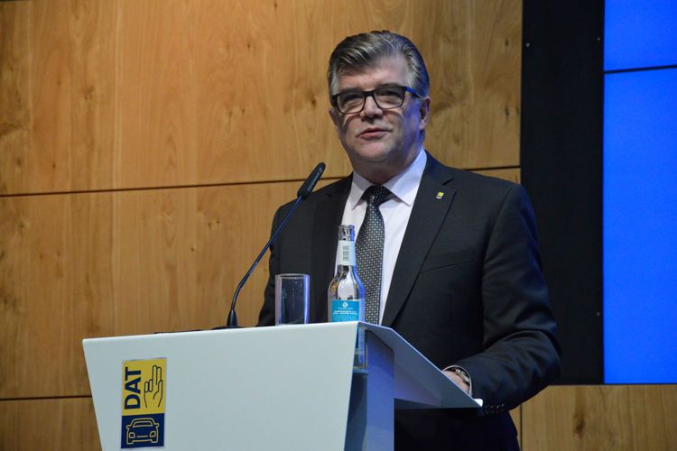 Jens Nietzschmann, Sprecher der DAT-Geschäftsführung: „Aus den Erkenntnissen des Reports kann die gesamte Branche ihre Vorgehensweise für die Zukunft ableiten.“ (Achter/»kfz-betrieb«)