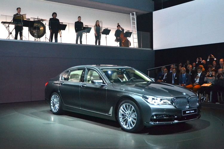 Ab Oktober soll die Münchner Luxuslimousine der Konkurrenz aus Stuttgart und Ingolstadt das Fürchten lernen.  (Foto: Michel)