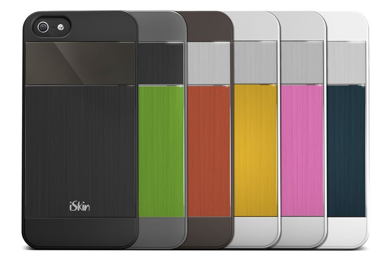 Distributor Soular hat mit iSkin Aura sein Portfolio erweitert. Das Case mit zweifarbigem, gebürstetem Aluminium-Einsatz ist für den Apple-Neuling iPhone 5 designt. (Soular/iSkin)