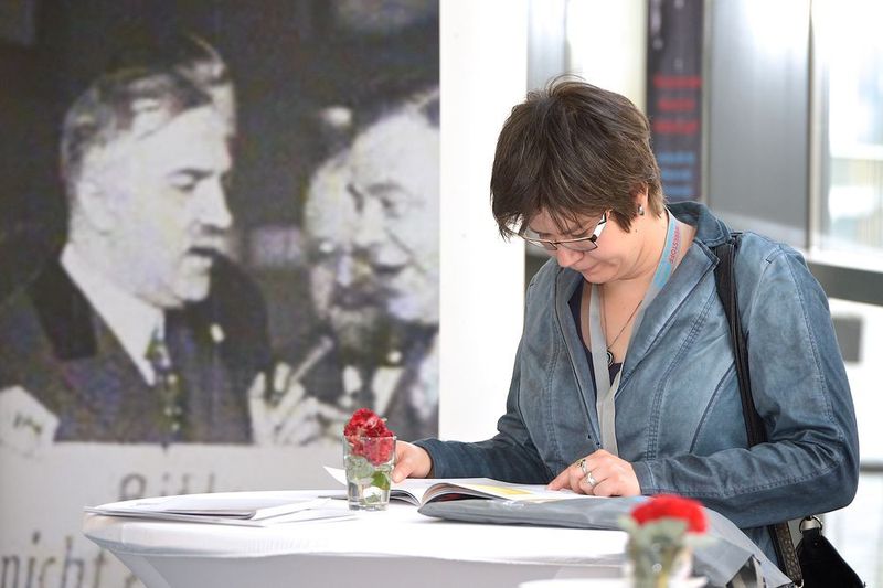 Eindrücke von der Werkstoffwoche Dresden 2015. (Bild: Werkstoffwoche Dresden)