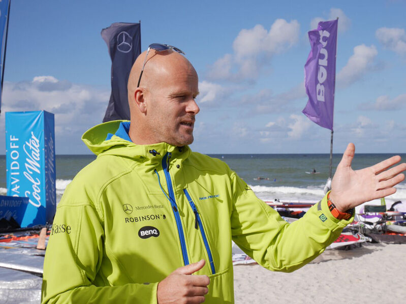 Bernd Flessner, 16facher deutscher Surf Champion und BenQ Markenbotschafter (BenQ)