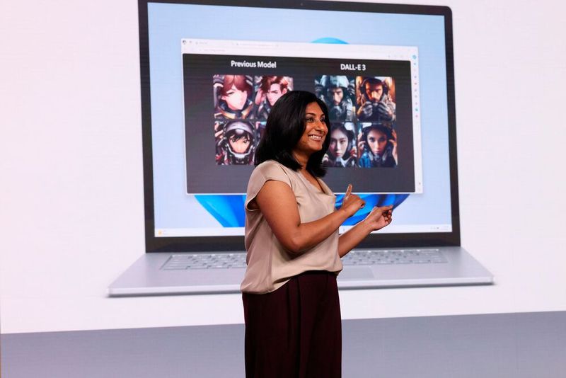 21.9.2023: Microsoft läutet mit der Ankündigung des KI-Assistenten Microsoft Copilot endgültig die KI-Ära ein. Divya Kumar, Microsoft General Manager Search and AI Marketing, auf der Bühne in New York City.   (Bild: Microsoft)