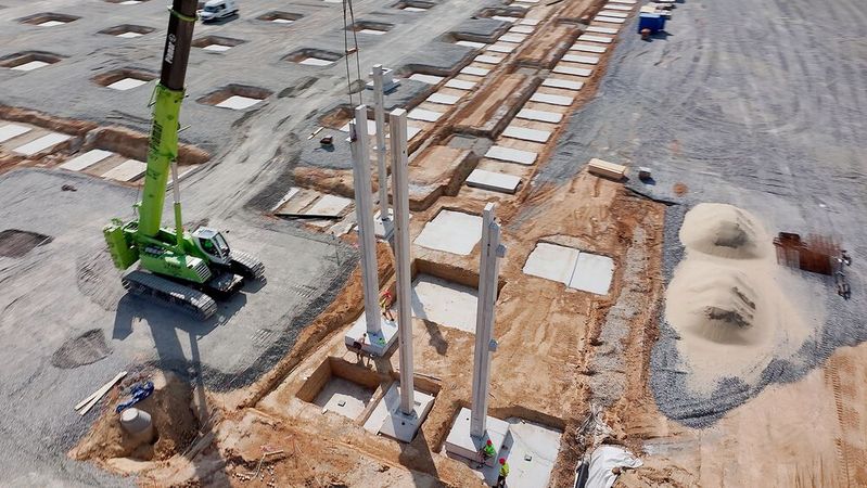 BMW hat mit dem Bau einer Batteriefabrik in Niederbayern begonnen.(Bild:  BMW)