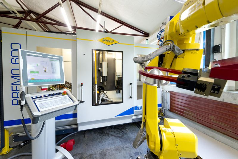 Durch die mannlose Fertigung an der Premo 600 steht das Fachpersonal für andere Aufgaben zur Verfügung. (Bild: Abacus / Clean Fotostudio)