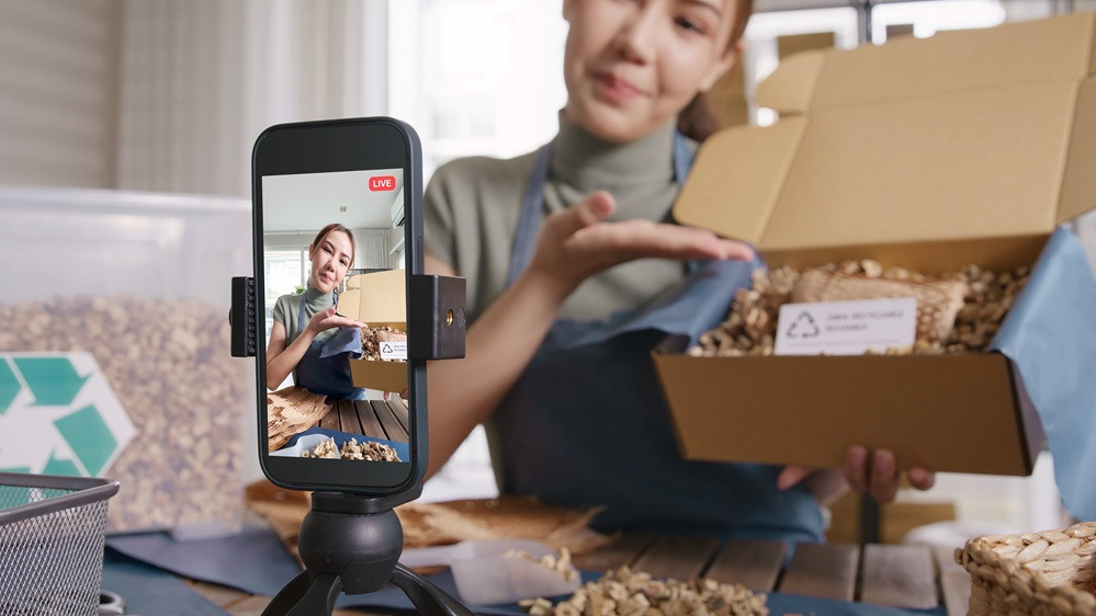 Influencer-Marketing-H-ndler-setzen-erfolgreich-auf-Partnerschaften-in-Social-Media