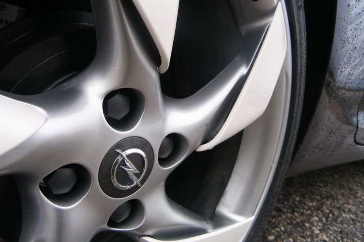 Sowohl die Felge als auch die Clips sind in verschiedenen Farben verfügbar. (Foto: Rehberg)