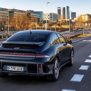 Die Preisliste beginnt bei 43.900 Euro und geht bis knapp unter 70.000 Euro.(Bild:  Hyundai)