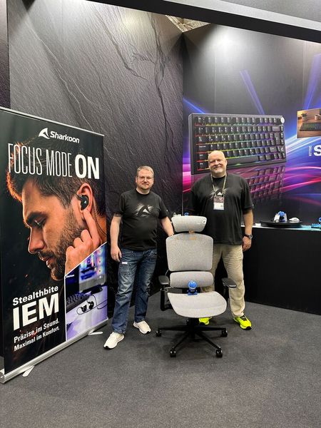 Andrei Lyamin und Jürgen Urbantat (SHARKOON) setzen neue Trends. (Bild: Vogel IT-Medien)
