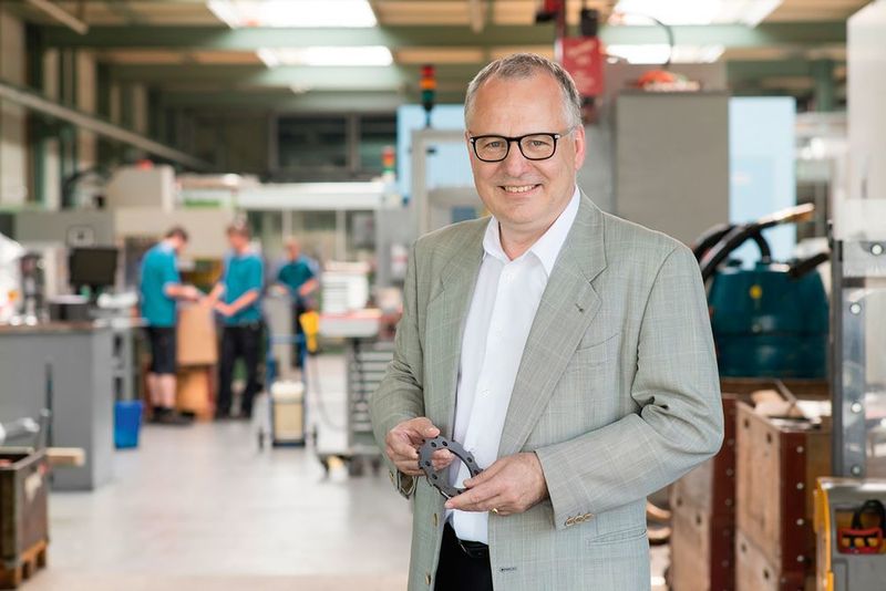 «Wir werden bei den Präzisionswerkzeugen im Exportbereich mit vielen neuen und innovativen Produkten weiter wachsen.»
Urs W. Berner, Inhaber und Geschäftsführer, Urma AG (Urma AG)