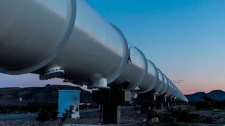 Noch gibt es erst Teststrecken des Hochgeschwindigkeitszugs – wie hier in Los Angeles.  (Hyperloop One)