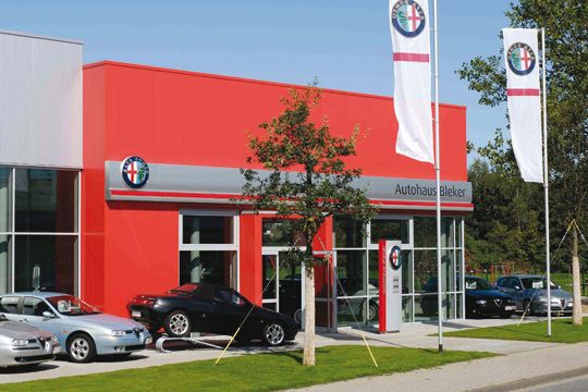 1975 nahm Bleker Alfa Romeo ins Programm auf und bietet den Kunden damit sportliche und elegante Fahrzeuge. (Archiv: Vogel Business Media)