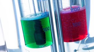 Neue Fluids müssen bei Castrol umfangreiche Tests bestehen, bevor sie marktreif sind. (Bild: Castrol)