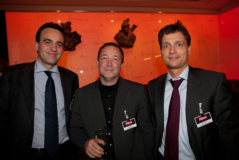 Marcus Adä von Ingram Micro (v.l.) mit Max Bertl (DD Marketing) und Marc Müller (Azlan) (Archiv: Vogel Business Media)