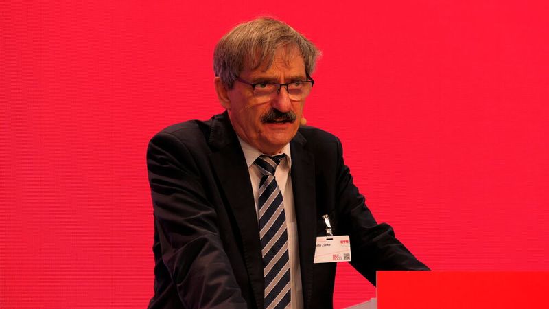 Ministrialdirektor Guido Zielke, Leiter der Abteilung Straßenverkehr im BMDV, übermittelte Grußworte aus der Politik.  (Bild: Wenz | VCG)