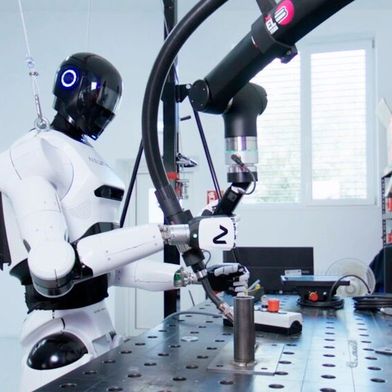 Humanoide Roboter stehen im Mittelpunkt des «TUM RoboGym (powered by Neura)». (Bild: Neura Robotics)
