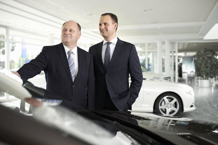 Helmut (links) und Andreas Peter leiten die Geschäfte der Peter-Gruppe. (Foto: Archiv)