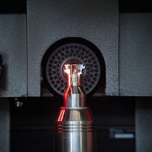Vermessen von Konturen und Massen im µm-Bereich, inklusive Datenspeicherung und Protokollierung. 