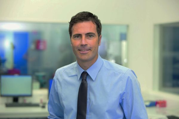 Dr. Jochen Mähliß: „Das 10. Battery Experts Forum war die bislang erfolgreichste Veranstaltung der Batteryuniversity und zeigt uns, dass wir mit unserem erweiterten Konzept den Bedürfnissen von Batterienentwicklern und -anwendern offensichtlich auch im 10. Veranstaltungsjahr gleichermaßen gerecht werden.“ (Bild: Werner Wiesmeier, Batteryuniversity)