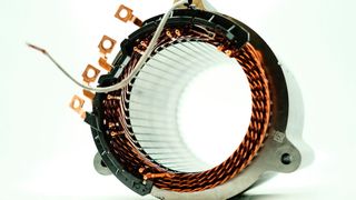 Der Lehrstuhl PEM der RWTH Aachen hat 48 Elektromotoren aus 31 Stromern aus den Jahren 2018 bis 2023 analysiert und die Ergebnisse in einer Studie veröffentlicht.  (Bild: RWTH Aachen)