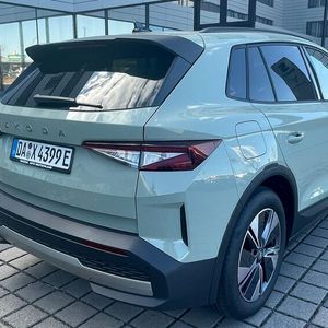 Das Kofferraumvolumen schrumpft im Vergleich zum großen Bruder auf 470 Liter, …(Bild:  Grimm – VCG)