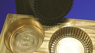 Bild 1: Werkstück aus einer kupferbasierten Legierung Moldmax HH, mit einer Graphitelektrode senkerodiert. (Archiv: Vogel Business Media)