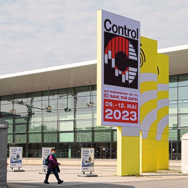 Treffpunkt für Experten der Qualitätssicherung: Zur Messe Control in Stuttgart werden sich wieder Besucher aus aller Welt über Neuheiten informieren.  