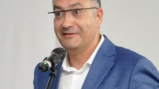 Freut sich über die nach wie vor gute Zusammenarbeit mit dem Importeur: Guido Riemann, Vorstandssprecher des Verbands der Mitsubishi-Vertragspartner Deutschlands. (Simon/»kfz-betrieb«)