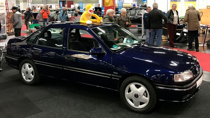 Der erste Vectra war für Opel ein ganz großer Wurf – heute ist er aus dem Straßenbild so gut wie verschwunden. Wer einen hat: gut aufheben! (Bild: Rosenow – »kfz-betrieb«)