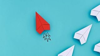 Die „normale“ Linienführung kann durch das Routinegeschäft oft nicht ausreichend Zeit in ein Veränderungsvorhaben stecken. Interimsmanager können dabei helfen. (©Worawut - stock.adobe.com)