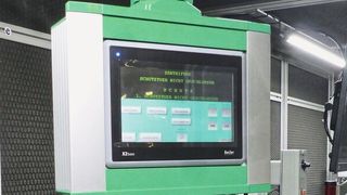 Lumberg überwacht die eigene Entwicklung und Produktion von Steckverbindern, elektromechanischen Bauelementen und mechatronischen Komponenten mit Lösungen von Bernstein. (Bernstein)