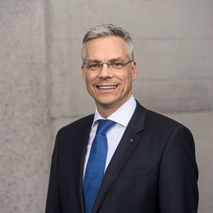 „Digitalisierung schafft Standardisierung in Prozessen und ermöglicht gleichzeitig mehr Individualität und Flexibilität für unsere Kunden – das ist unsere Kernkompetenz.“  Detlef Kranich, Geschäftsführer Trumpf Werkzeugmaschinen Deutschland.(Bild:  Trumpf)