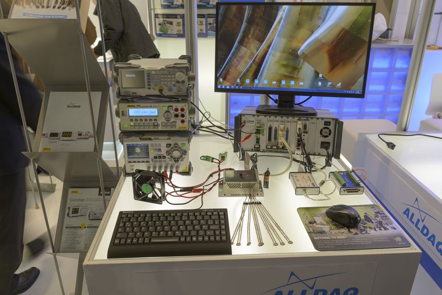 Electronica2014_2 ()